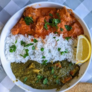 FavoriteCombo-ChkTikkaMasala-SaagPaneer